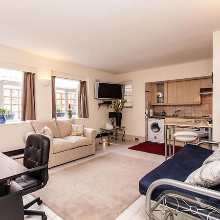 Awesome Apartment In The Heart Of Camden Town لندن المظهر الخارجي الصورة
