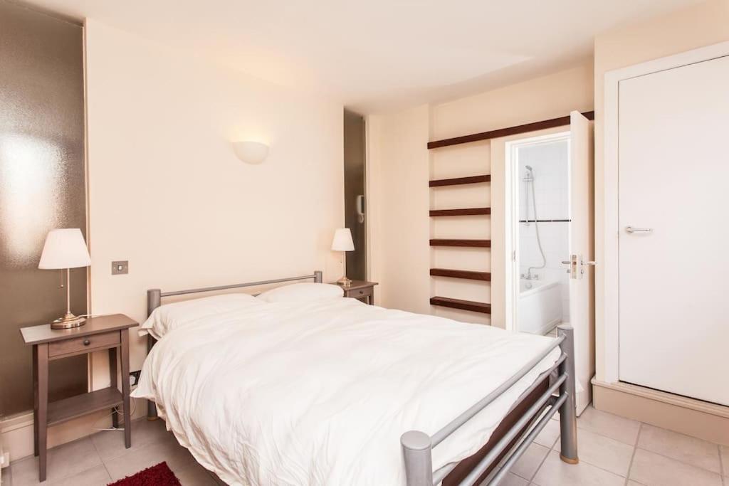 Awesome Apartment In The Heart Of Camden Town لندن المظهر الخارجي الصورة