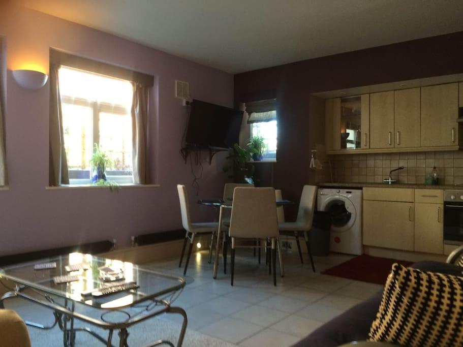 Awesome Apartment In The Heart Of Camden Town لندن المظهر الخارجي الصورة
