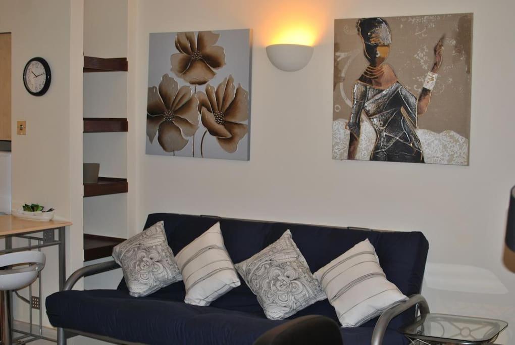 Awesome Apartment In The Heart Of Camden Town لندن المظهر الخارجي الصورة