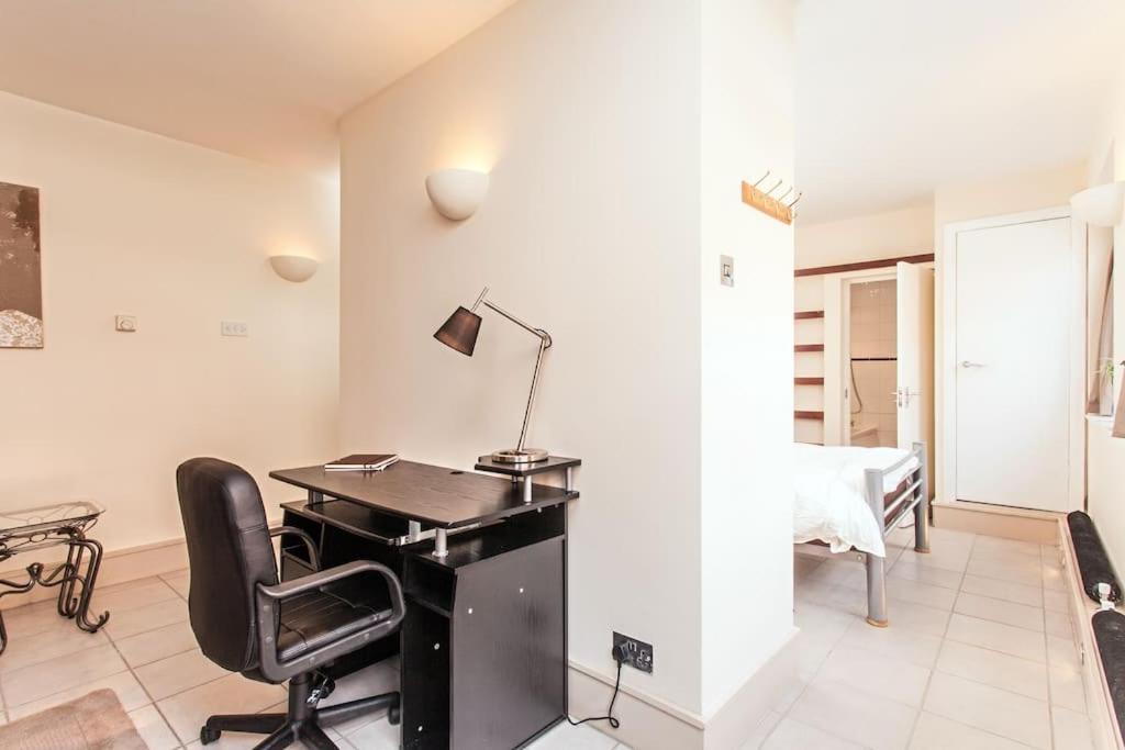 Awesome Apartment In The Heart Of Camden Town لندن المظهر الخارجي الصورة