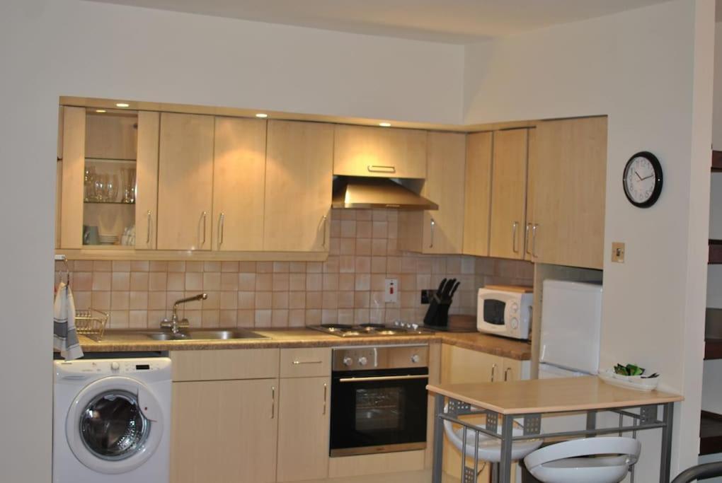 Awesome Apartment In The Heart Of Camden Town لندن المظهر الخارجي الصورة